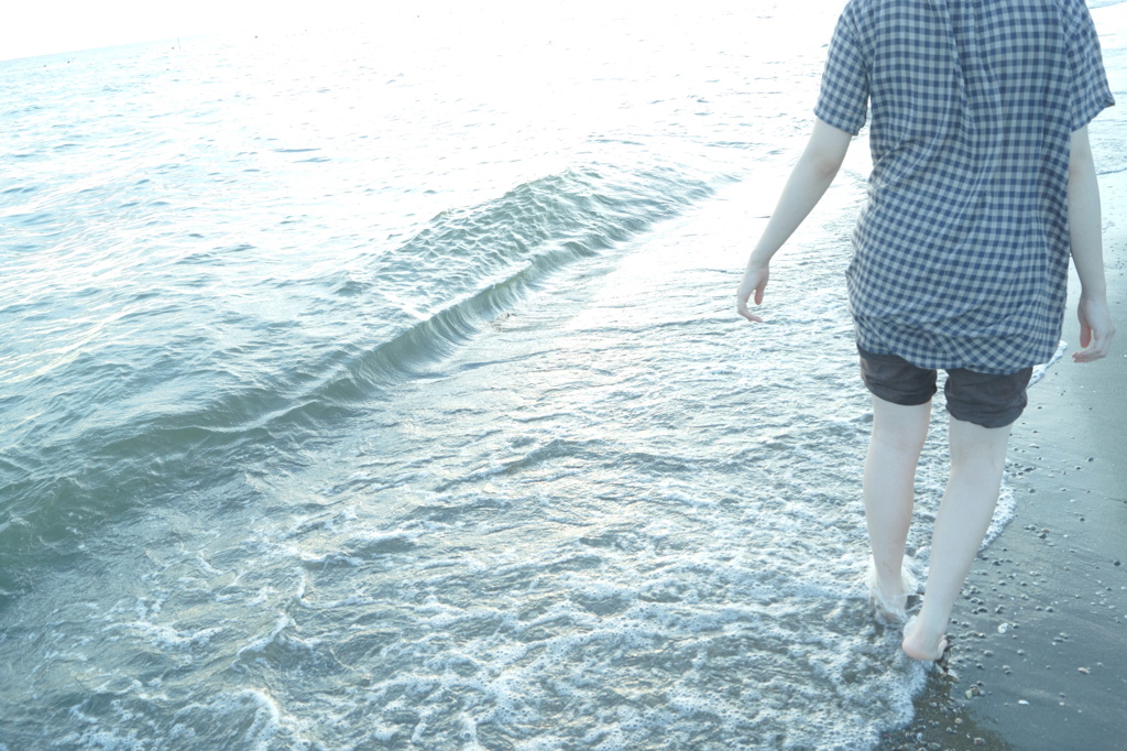 青い海岸線から