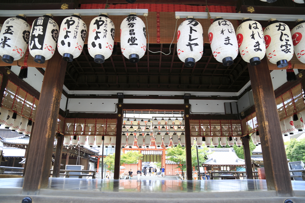 八坂神社舞殿