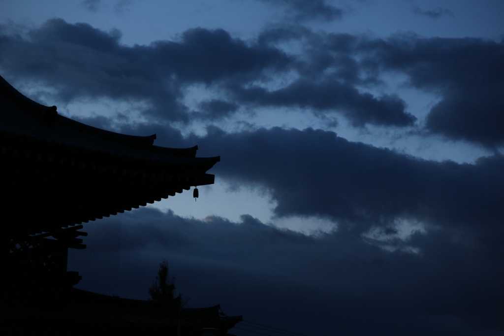 いにしえの夜明け