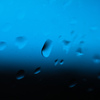 雨の窓