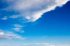 豪雨の後に晴れ渡るメルボルンの青空