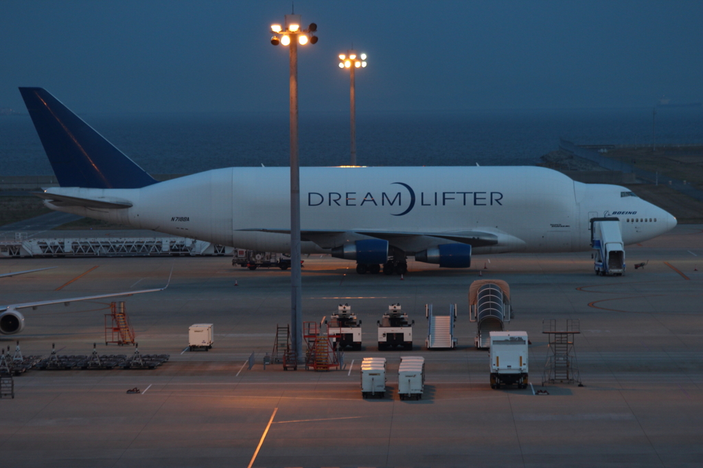 B747-400 Dreamlifter