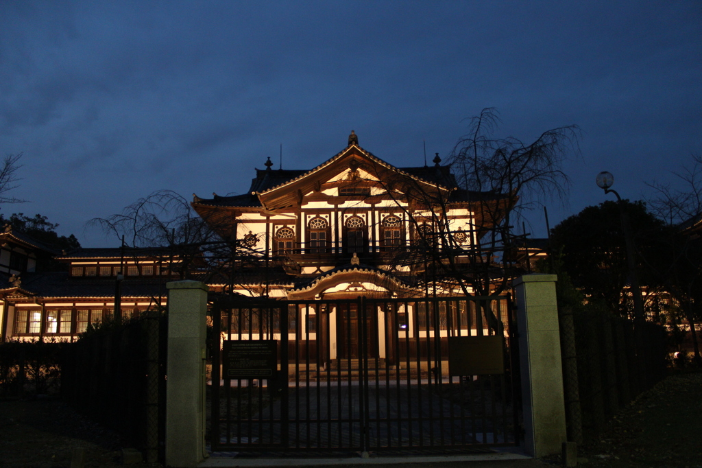 奈良国立博物館