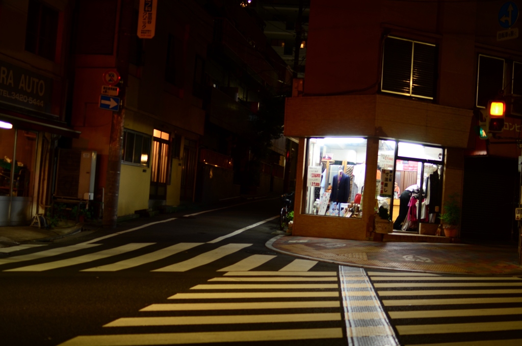 夜洋装店