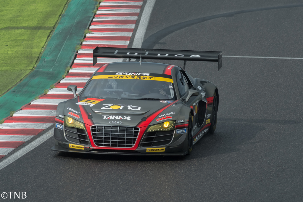 #11GAINER　AudiR8