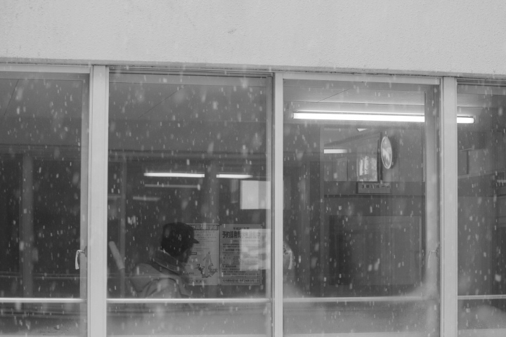 in school 雪の日**
