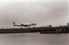 747