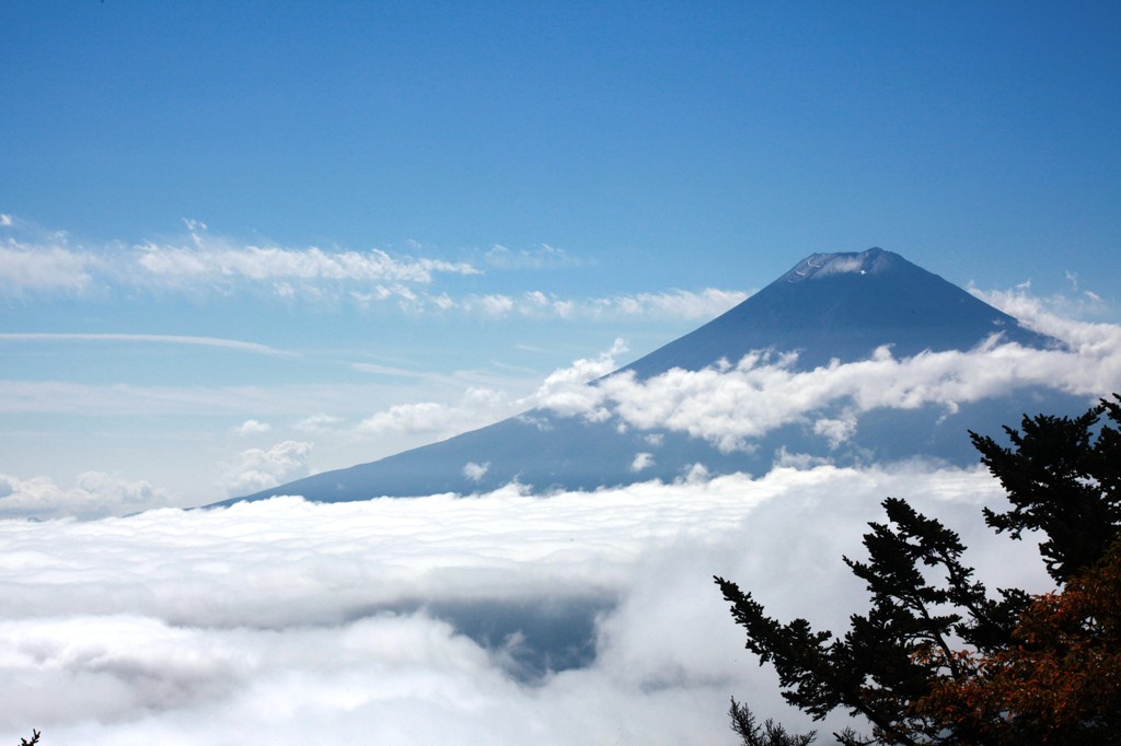 三つ峠山頂よりの富士山