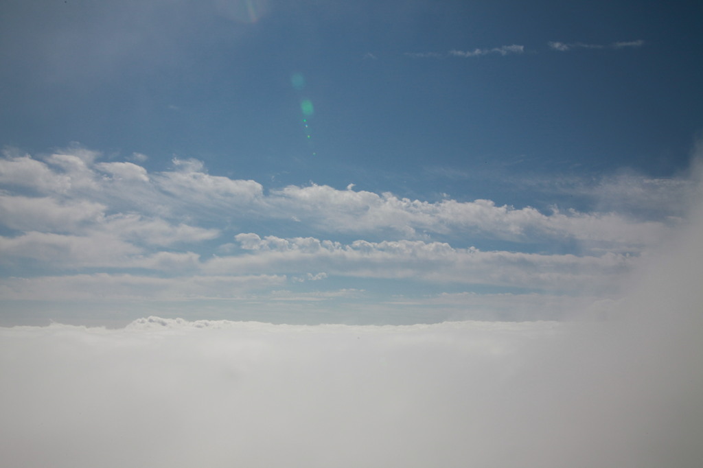 眼下に広がる雲海