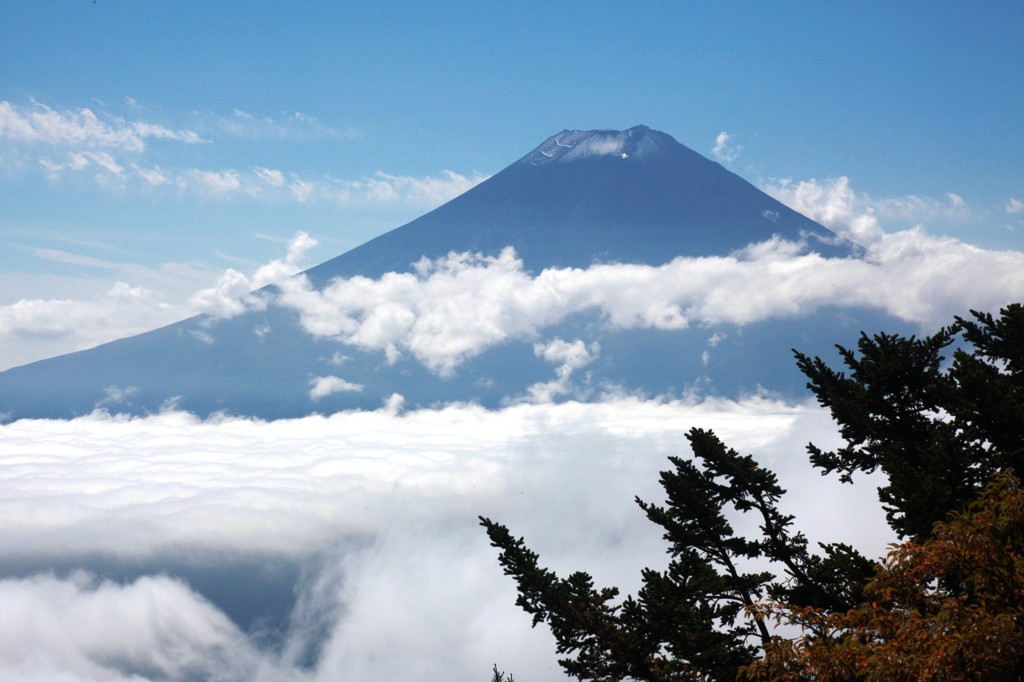 I三つ峠山頂よりの富士山