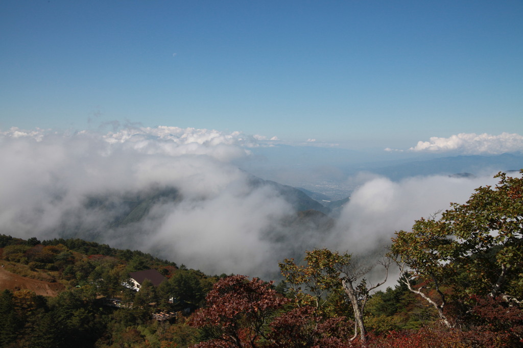 三つ峠山頂より