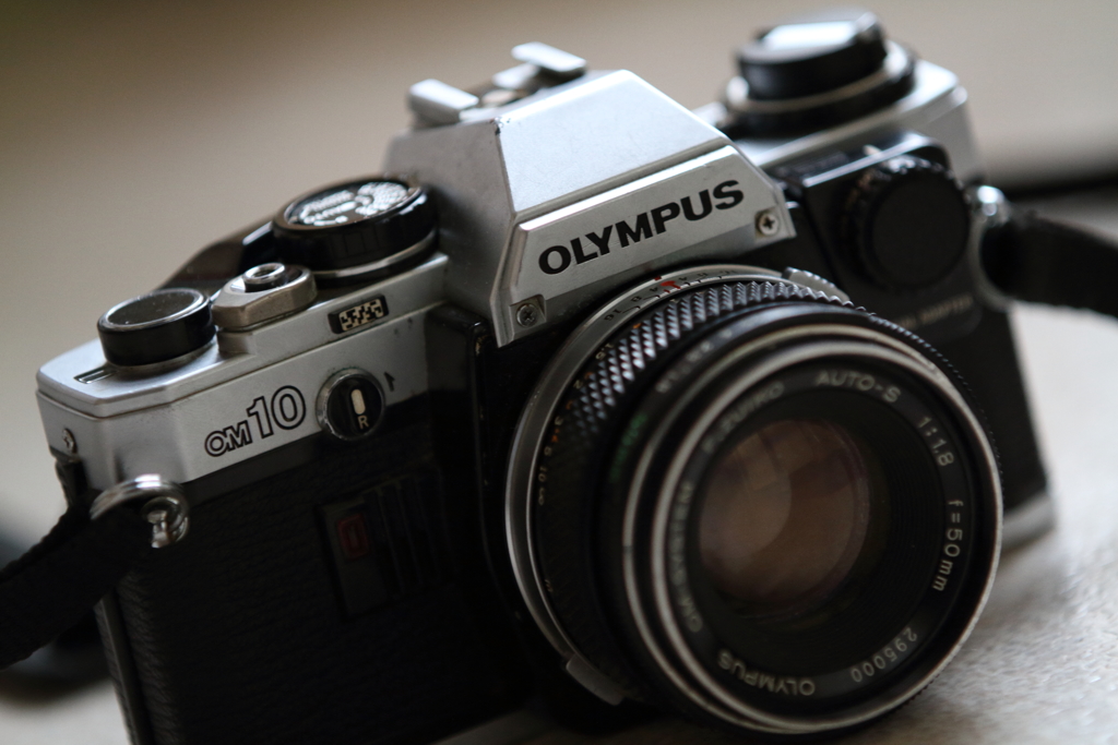 OM10