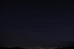 春の夕暮れ空