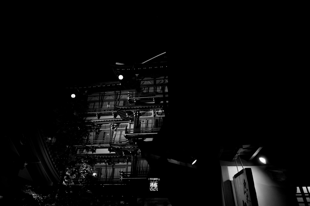 渋温泉街（夜）
