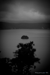 霧の摩周湖にて