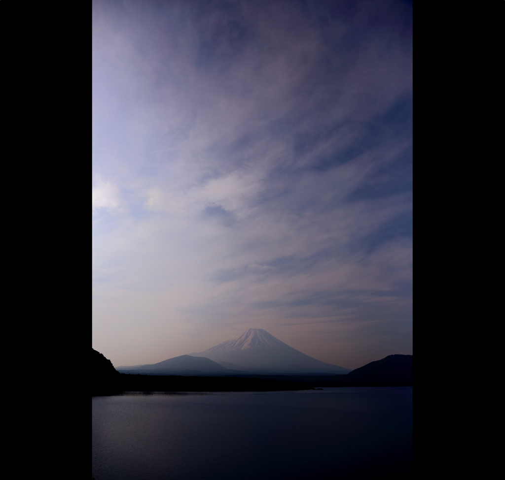空を抱いて…