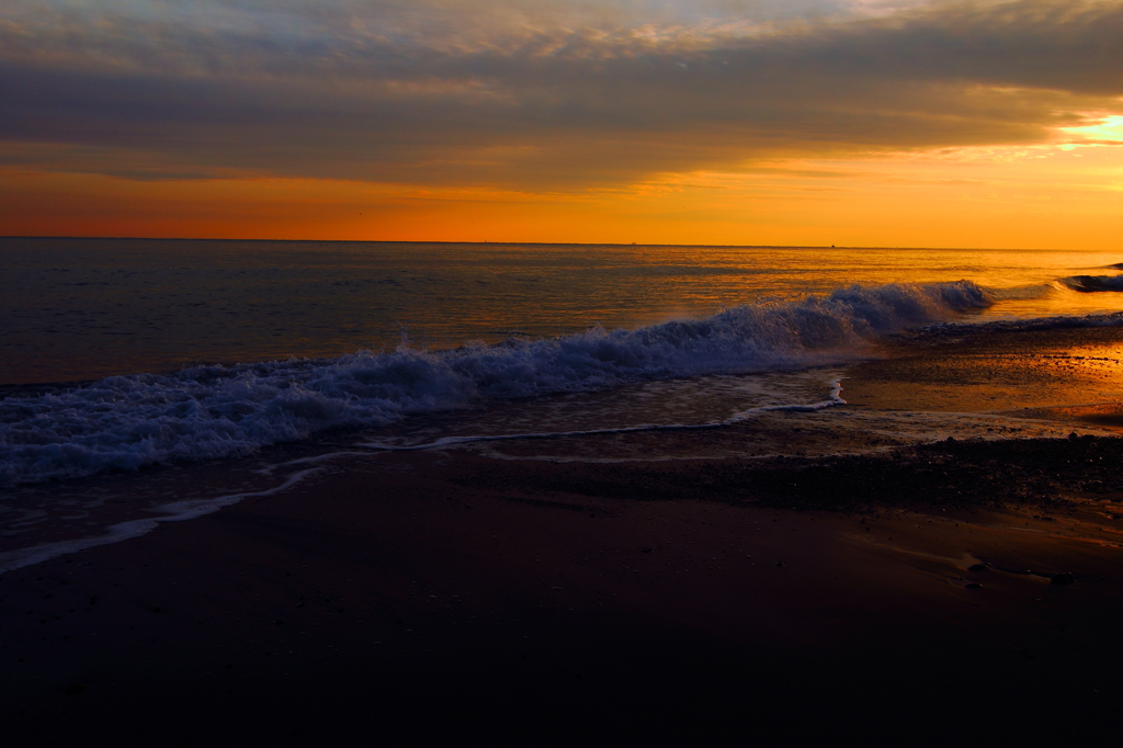 波照らされて…