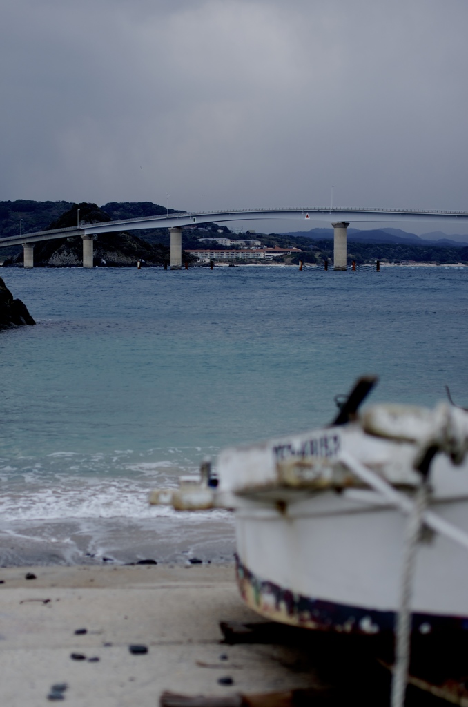 角島大橋　響灘