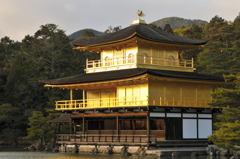 鹿苑寺舎利殿