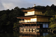 鹿苑寺舎利殿