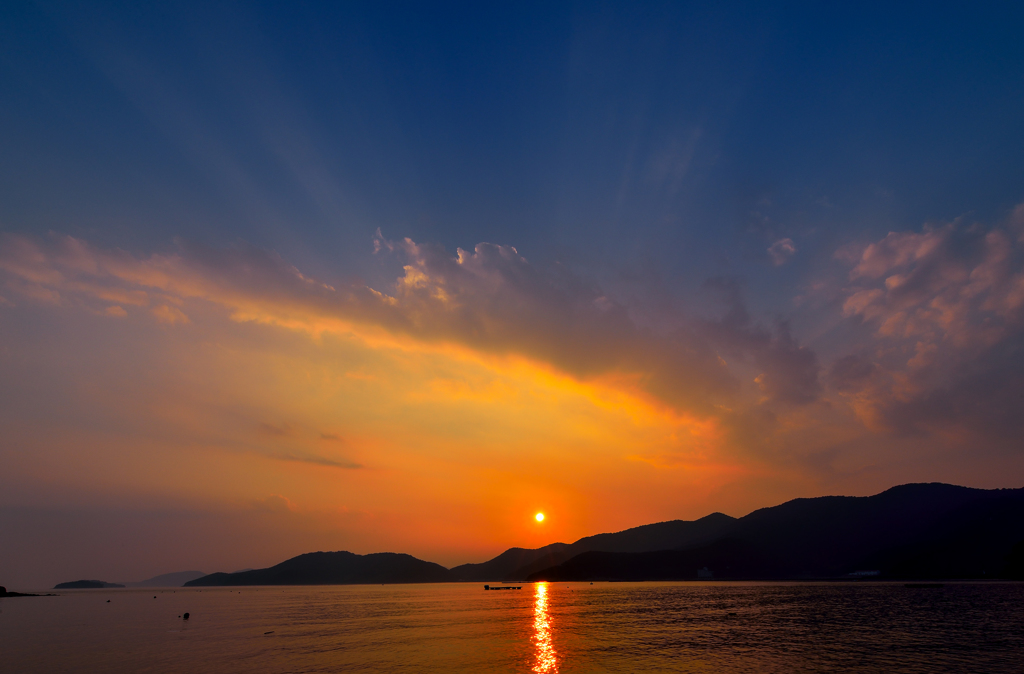 虹色の空