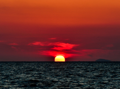 　四角い夕日