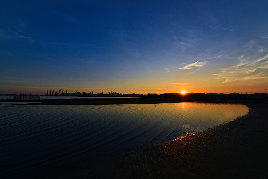 引き潮と夕日