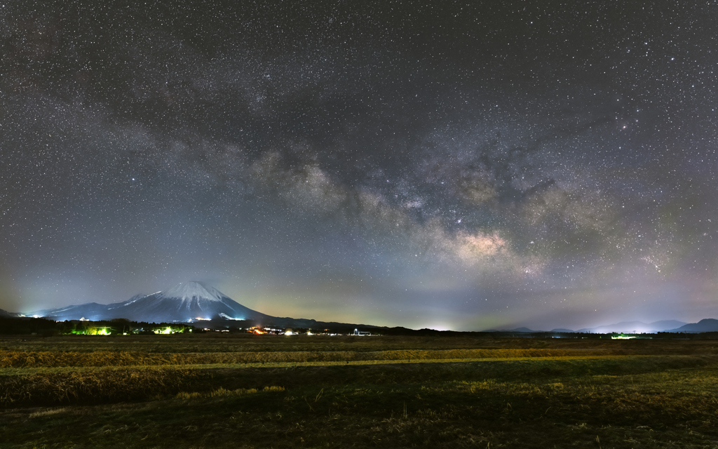 大山と天の川