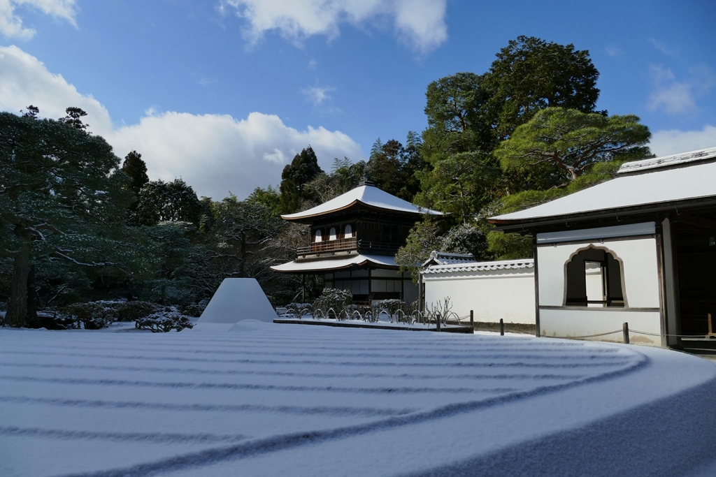 京都 銀閣寺 雪化粧
