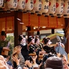 京都 八坂神社 舞妓さんからのプレゼント