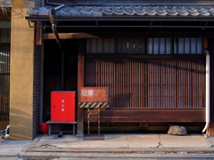 京都 町屋の格子戸