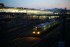 京都 夕暮れの電車