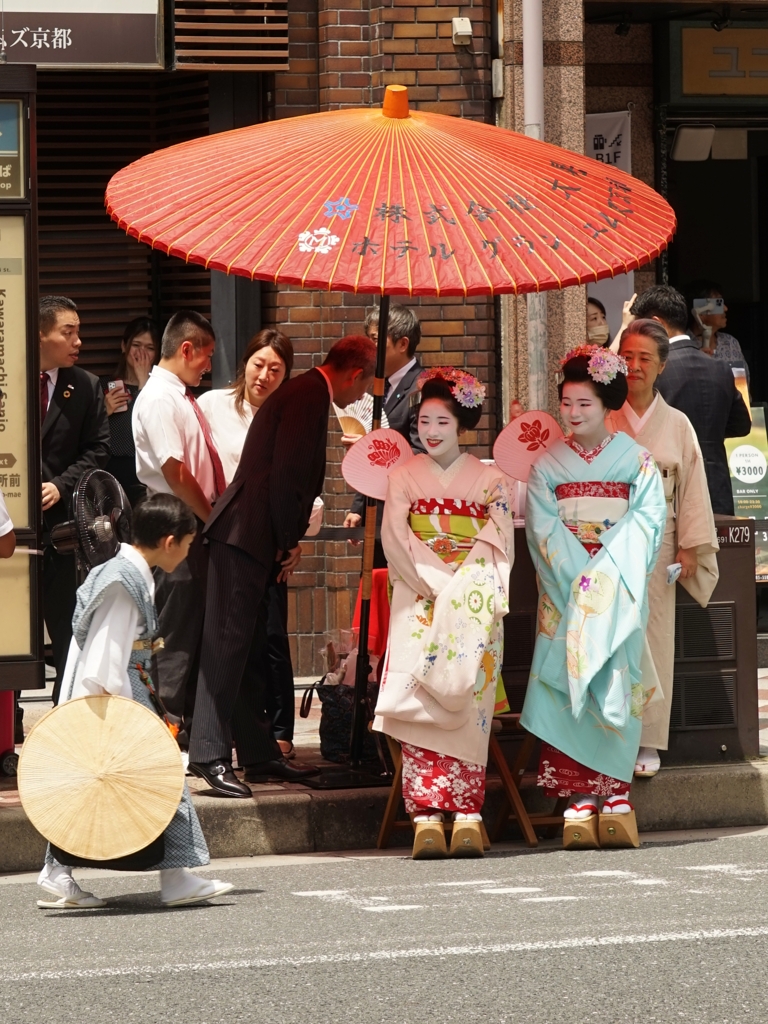 京都 祇園祭 舞妓さんよりのご応援