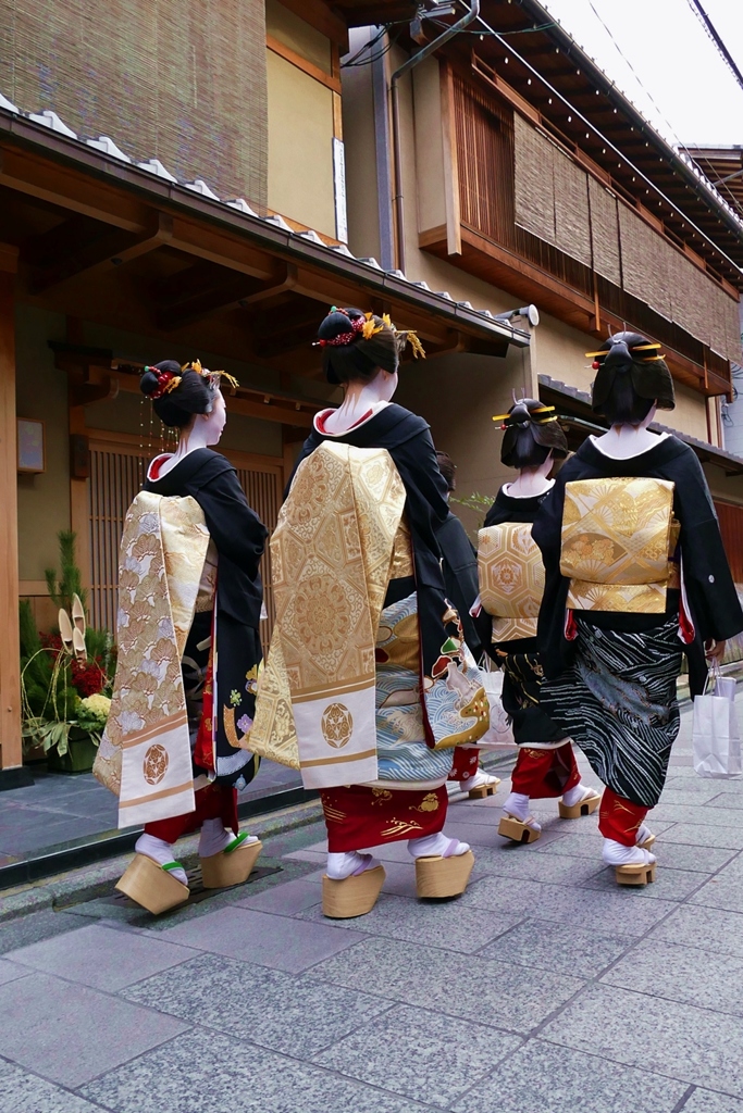京都 宮川町 始業式の帰り