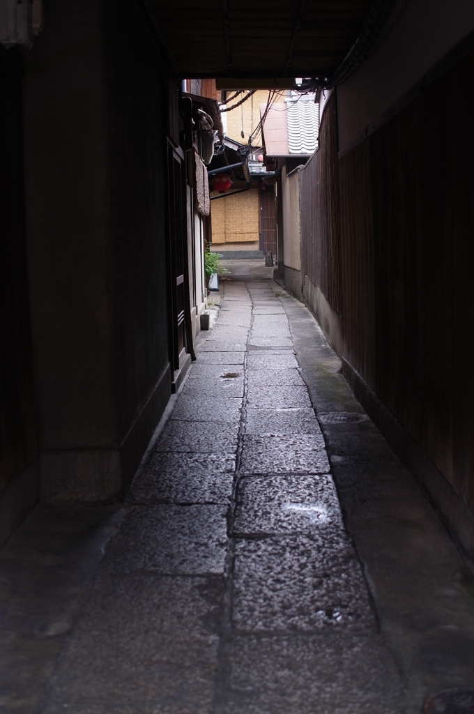 京都 祇園の路地