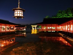 宮島 厳島神社の夕方　