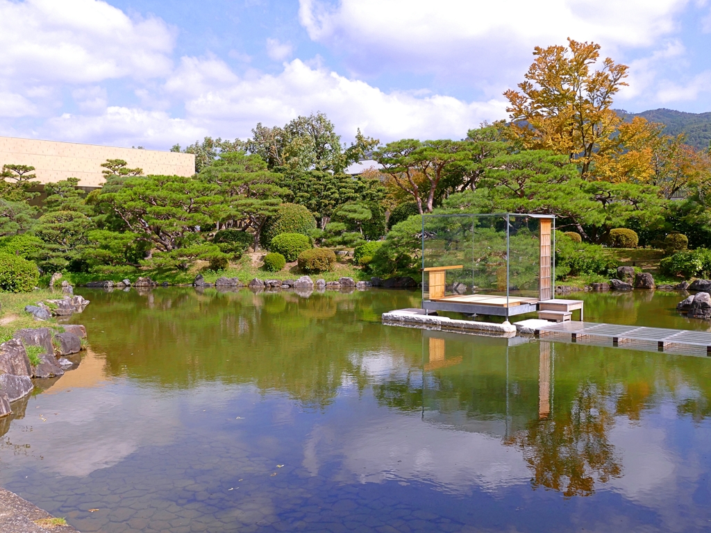 京都 硝子の茶室