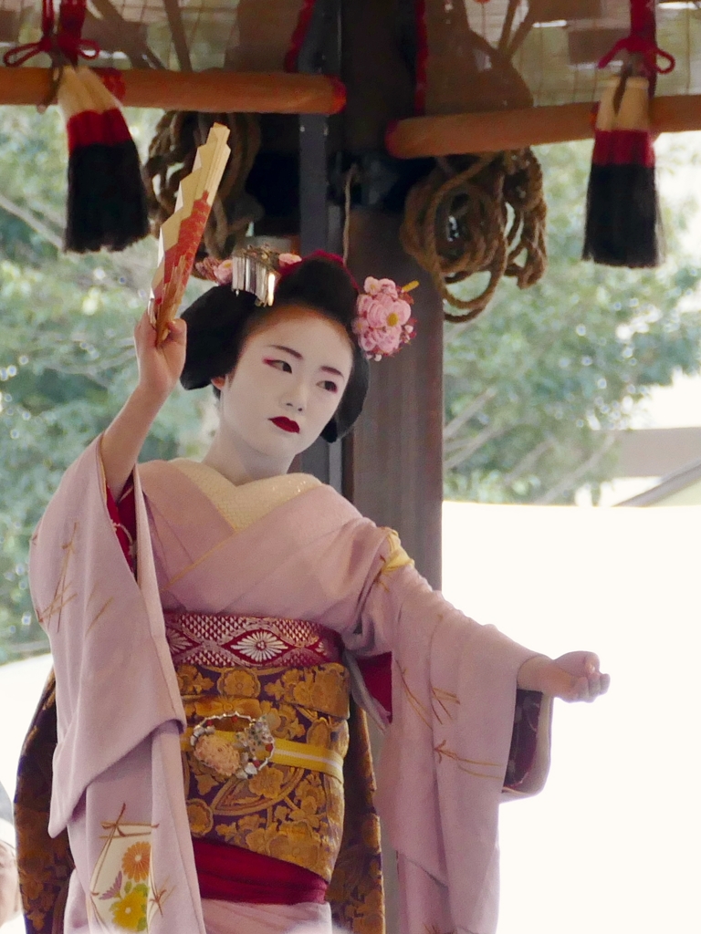京都 節分祭 先斗町による奉納舞踊 III
