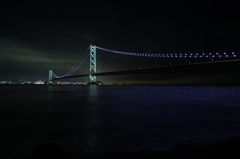 夜の大橋