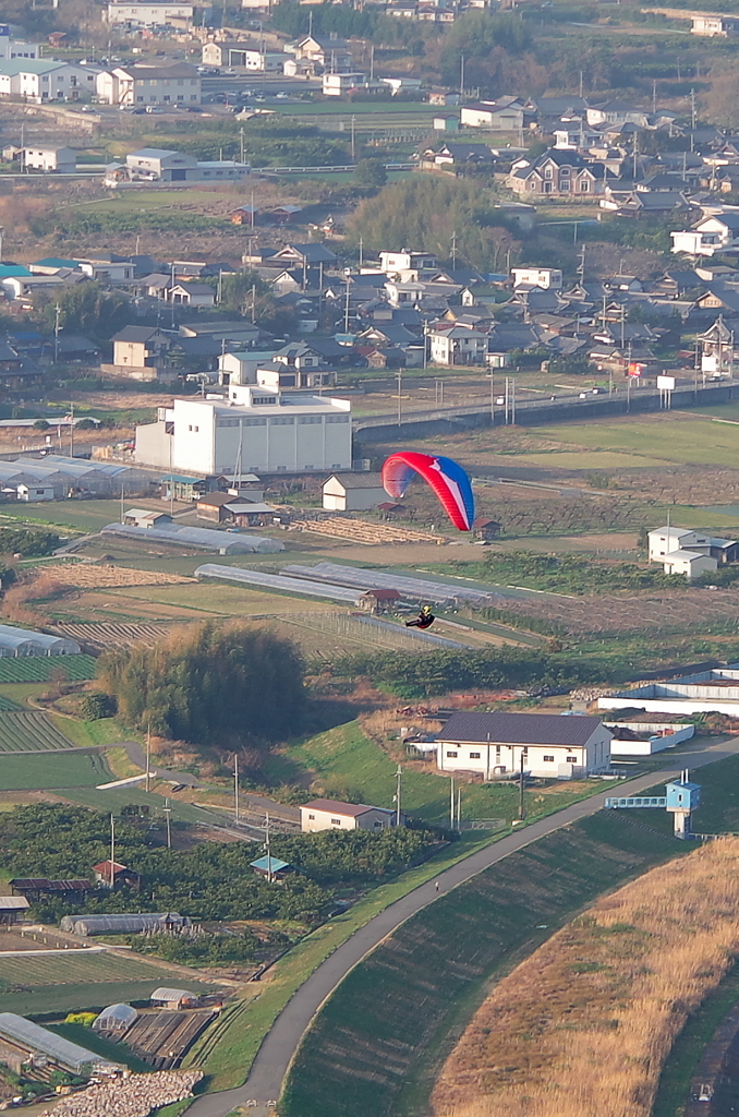 考えてみればこの高さは・・・