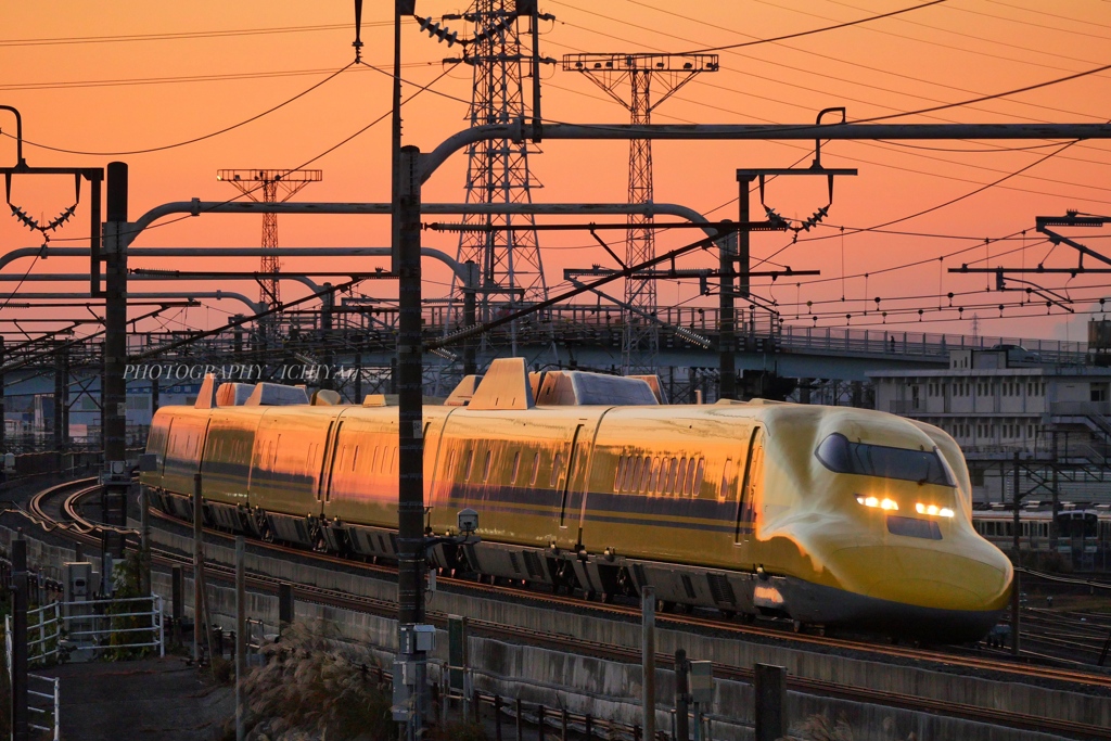 黄昏時のイエロー