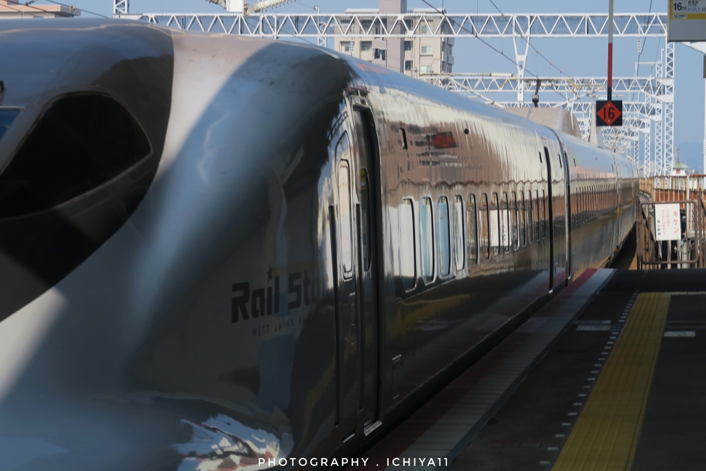 福山駅の反射