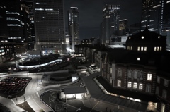 東京駅の夜