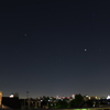 街と星空