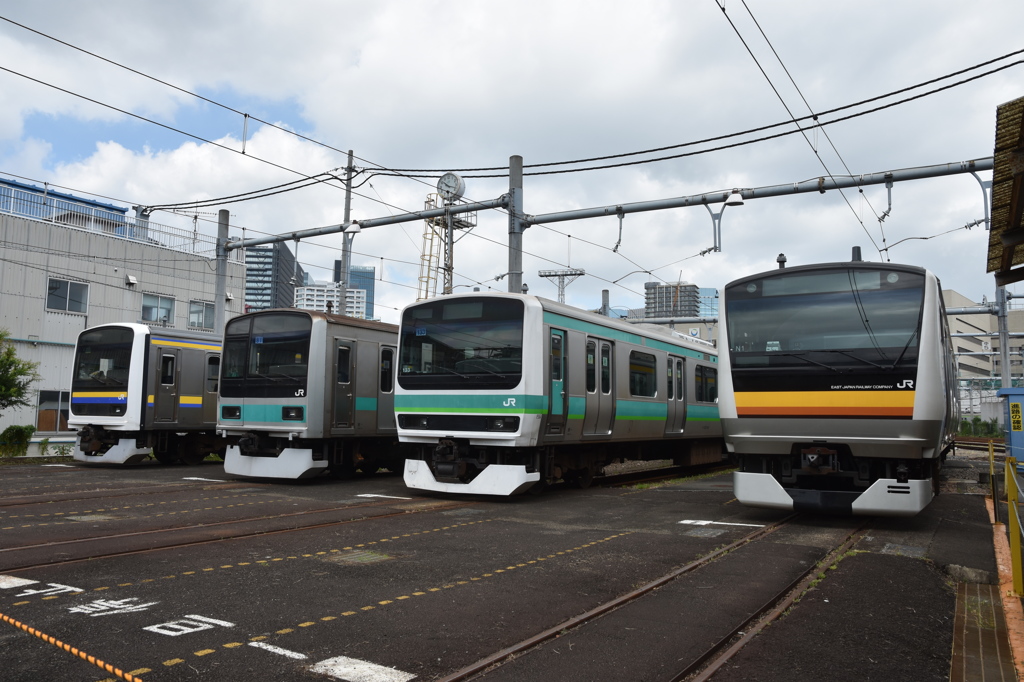 新系列車の並び