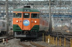 東海道線の113系