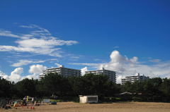 金沢海の公園から見た青空