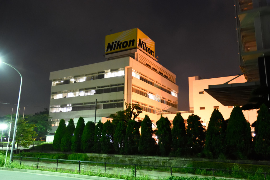 ニコンのカメラでニコン横浜製作所を撮る