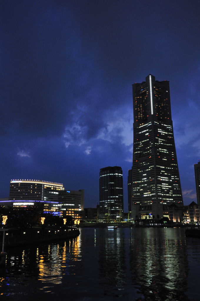 ランドマークタワー夕景(2)