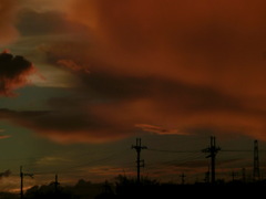 空の上では秋のしたくかな